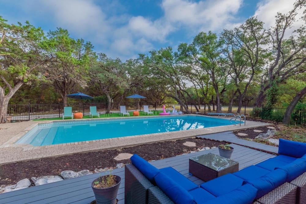 Luxury House by Fiesta Texas & Seaworld with POOL